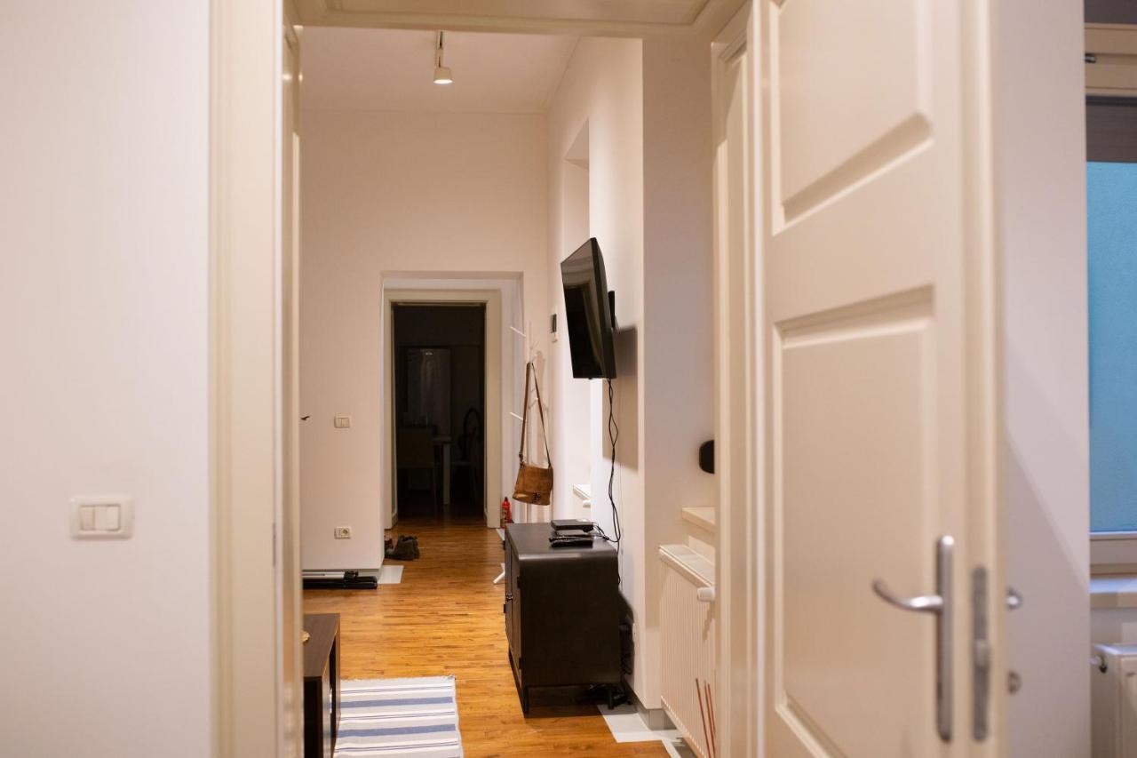 Alessia Apartment In The Old Town 티미쇼아라 외부 사진