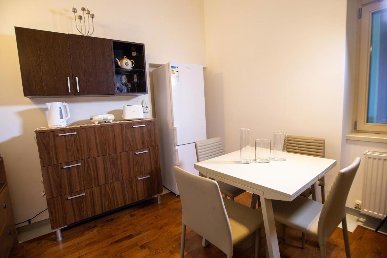 Alessia Apartment In The Old Town 티미쇼아라 외부 사진